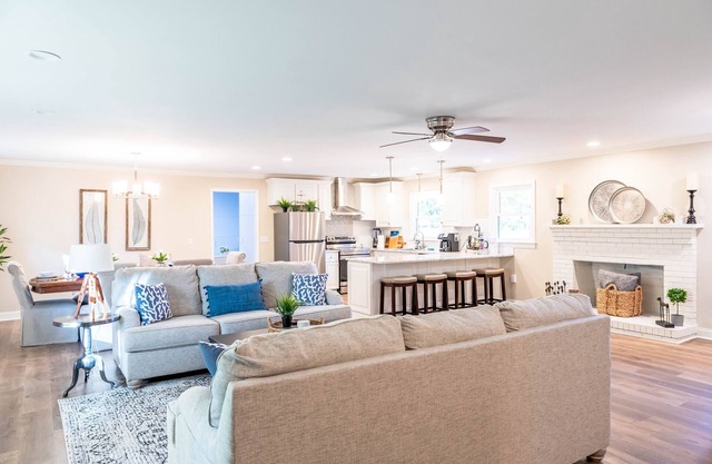 Peaceful Retreat - Near Beaches, Downtown, UNCW