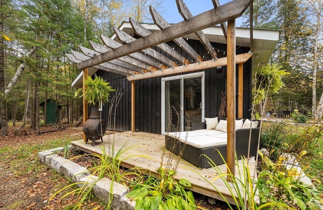 Peaceful Riverfront Cabin on 43 Private Acres