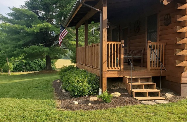 Peaceful, secluded mountain escape in Gap Mills, WV.