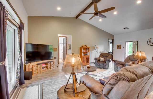 Peaceful Shelton Home with Spacious Yard and Fire Pit!