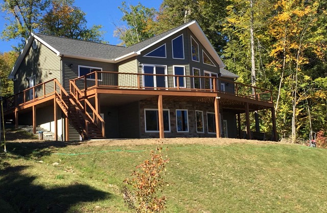 Friedlicher Sonnenaufgang ~ New Scenic Lakefront Retreat