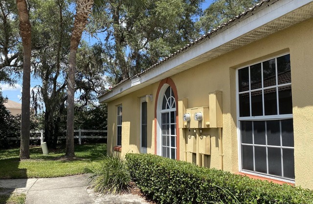 Peaceful Two Bed Condo in Lake Marion Resort