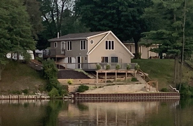 Peaceful Waterfront Home on the Muskegon River