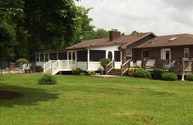 Waterfront, 23 private Hektar, Dock & Pool
