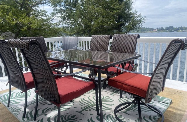 Peaceful Waterfront Stay – Stunning Lake Ontario Sunset Views + Pet Friendly