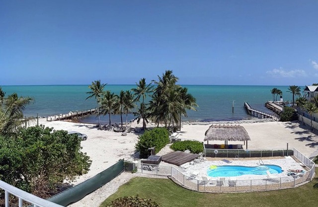 Peacock Shores Islamorada - Vacation On The Beach!
