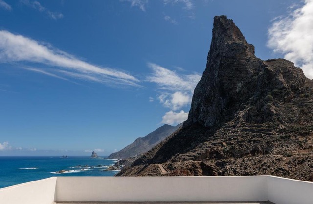 Pearl of Nature: Serenity by the Sea