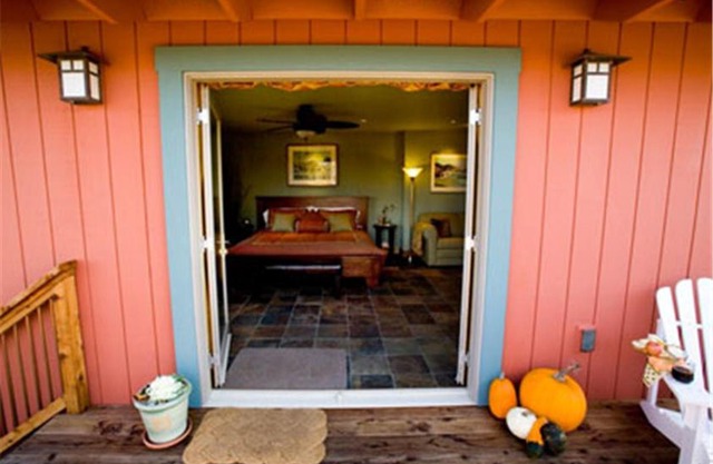 Pearlessence Vineyard Inn