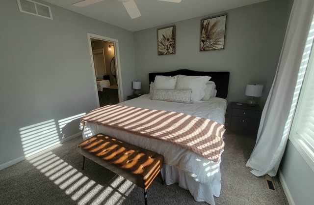 Pebble Creek House / 2 BR, 2Ba, Pet Friendly, attached garage & 15 min to Mayo!
