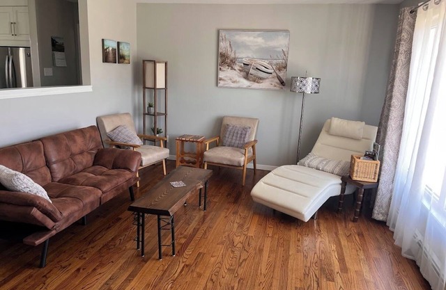 PEI Home (3 Bedroom, 4 Beds, Washer & Dryer, Air Conditioning, Fire Pit...)
