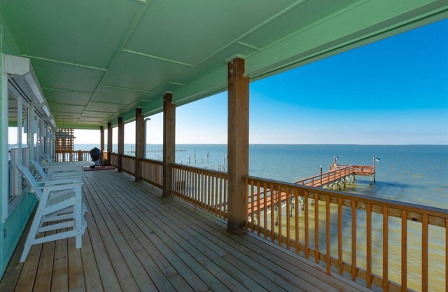 Pelican Point