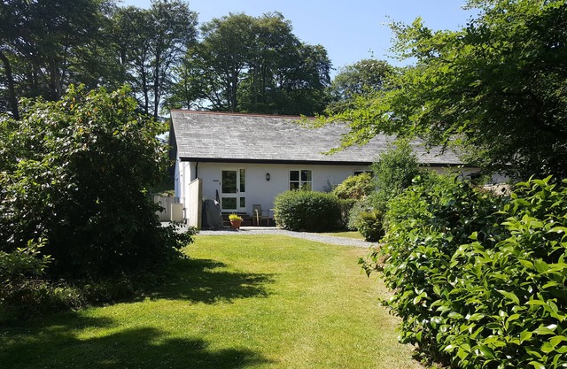 Penhale; eine schöne Boutique-Hütte in North Cornwall, mit riesigen Gelände