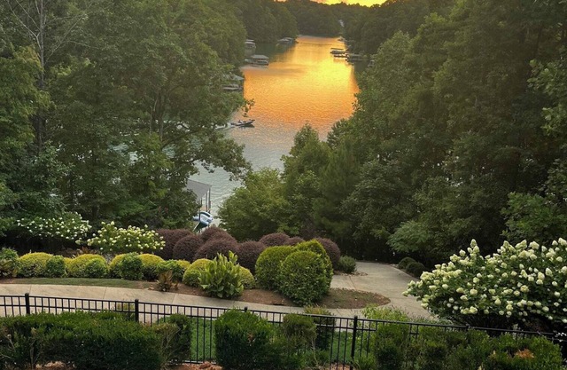 Peninsula Sunset View of Keowee