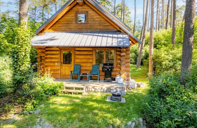 Cabin Overlooking Penn Cove(280)