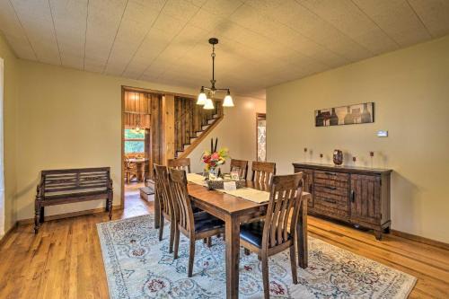 Penn Yan Escape with Yard, 1 Mi to Keuka Lake!
