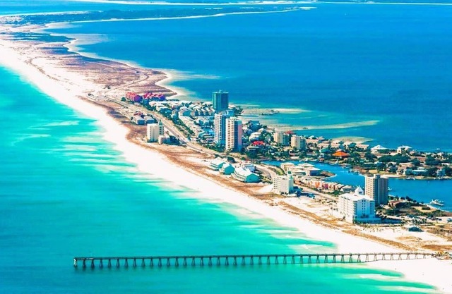 🌊Pensacola Beach Waterfront Condo 🌊