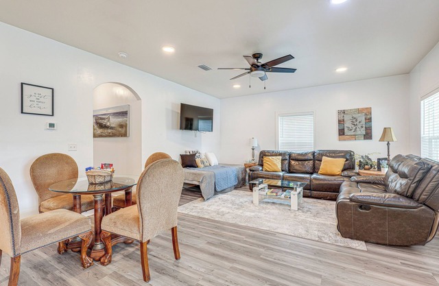 Pensacola Home on 1 Acre w/ Large Yard & Grill!
