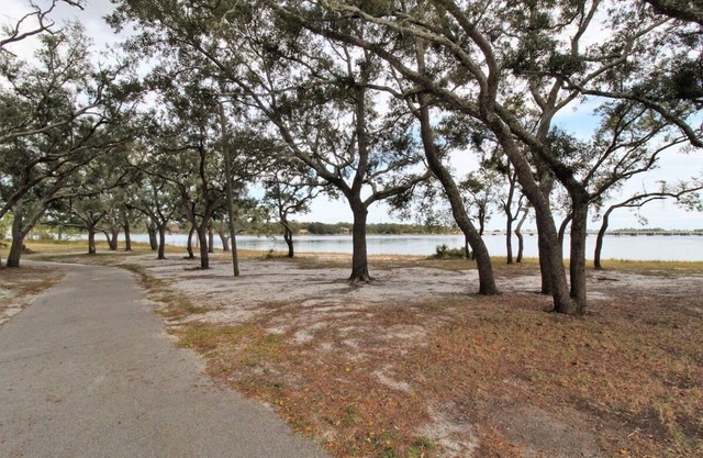 Pensacola's Navy Point Bungalow