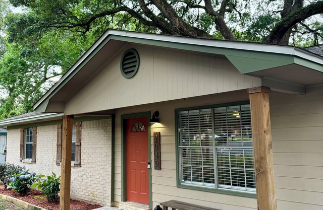 Pensacola The Live Oak House