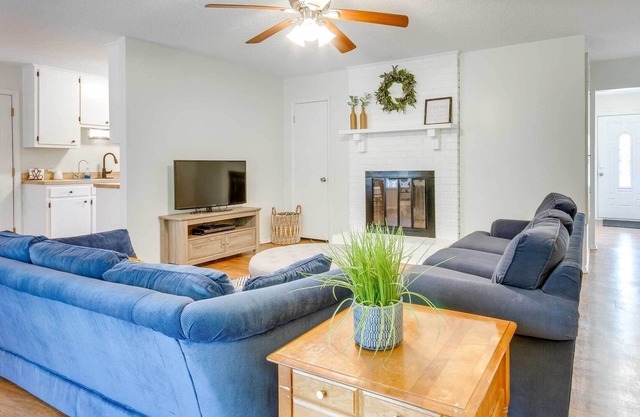 Pensacola Vacation Rental Home: 13 Mi to Downtown