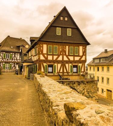 Pension bei Goscha mit Schlossblick