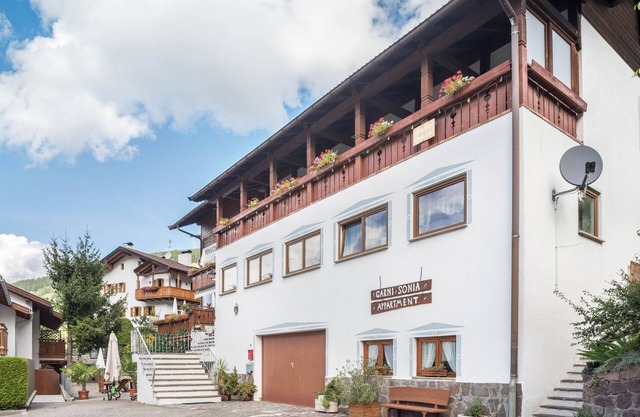 'Pension Sonia Apartment 103' mit Bergblick, Garten und WLAN