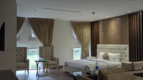 PENTA SQUARE GUEST HOUSEs
