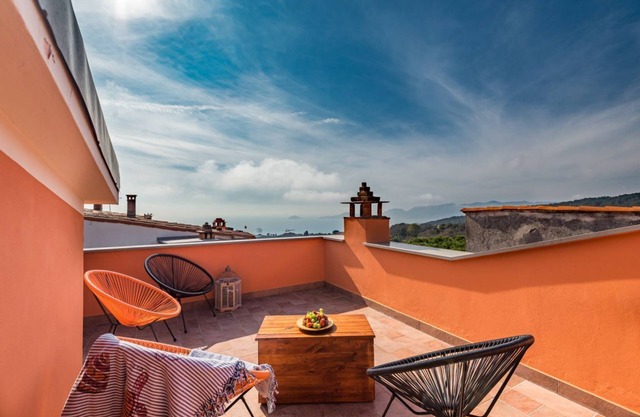 Penthouse and Clouds, Sea Lands