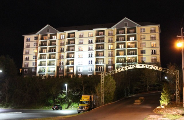 Penthouse und Blick auf die Berge auf der Allee in Pigeon Forge!