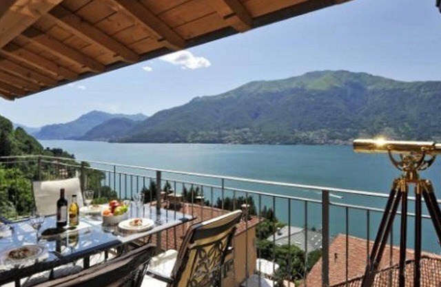 Penthouse-Wohnung am Comer See mit herrlichen See und die Berge