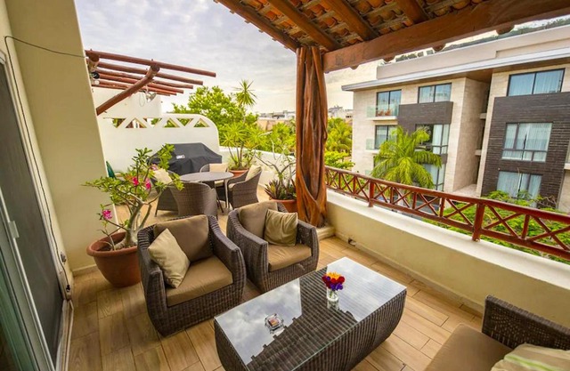 Penthouse Beach Holiday Private Jacuzzi Bbq Family Friendly Maid Service