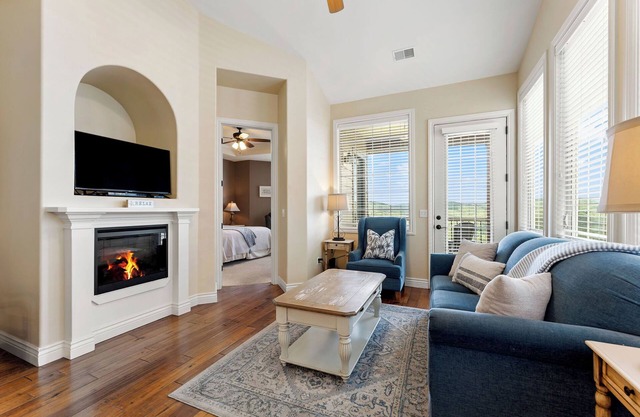 Penthouse Condo by Silver Dollar City!