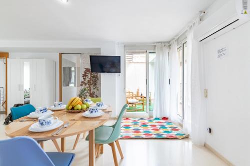 Penthouse Duplex in a 4 floors spanish house -8 min to center by Metro