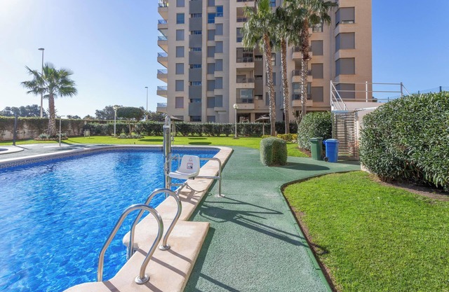 Penthouse 10. Stock Residencial "Puerto Marino" in Hafennähe mit spektakulärem Meerblick und Pool