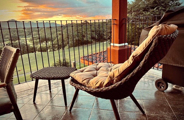 Penthouse inside the Reserva Conchal! Closest to the pool, amazing view.