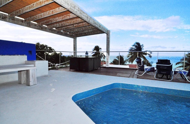 Amazing Views w / Pool * Central * Schritte zum Strand * Gruppen, HoneyMoon, WIFI, Generator