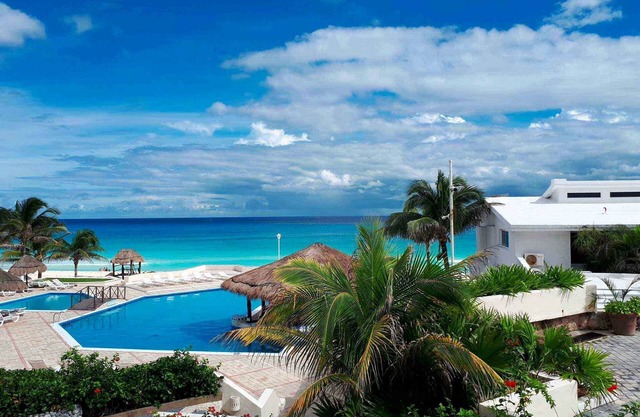 Penthouse Oceanfront Private terrace Amazing beach