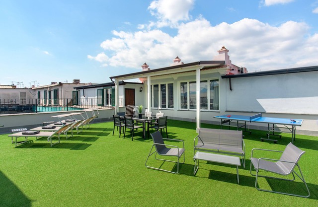 Penthouse with garden and terrace Garibaldi square