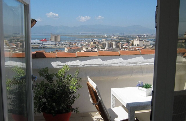 CASA PANORAMICA CON TERRAZZA WI FI FREE