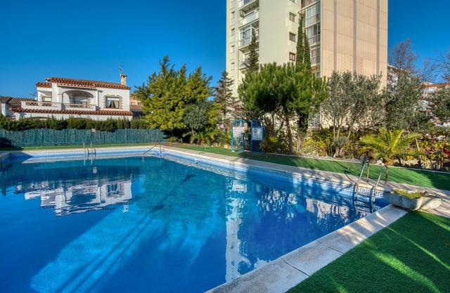 Penthouse with Views with Access to Community Pool in the Bóvila Area