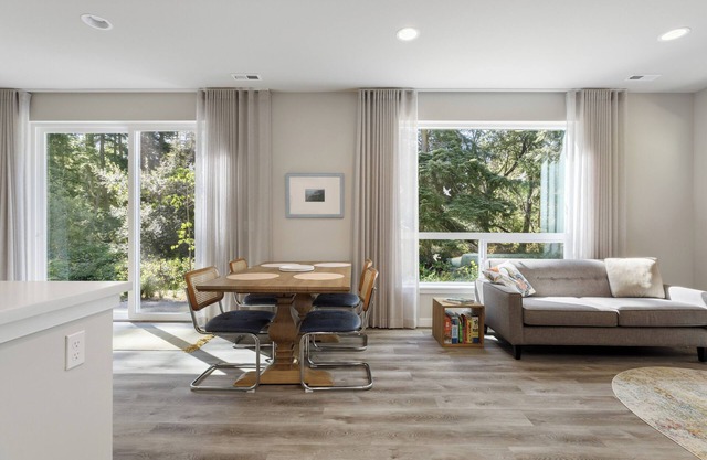 Perch - Modern End-Unit Surrounded by Nature