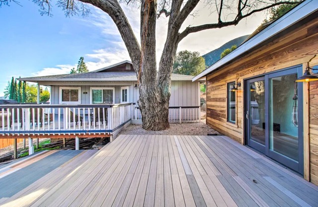 Neu renoviertes Haus in Kelseyville mit Blick auf das schöne Clearlake