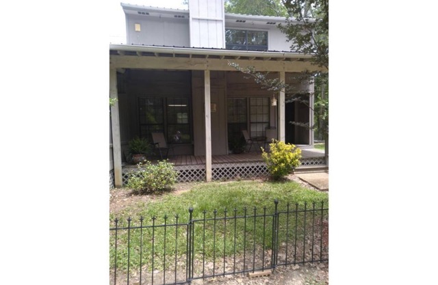 Percy Quinn Vacation Rental B