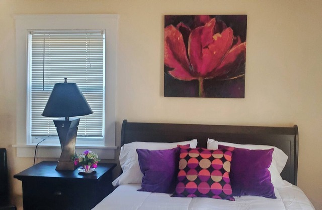Perfect 2 bedroom,free parking 15min to Gillette stadium