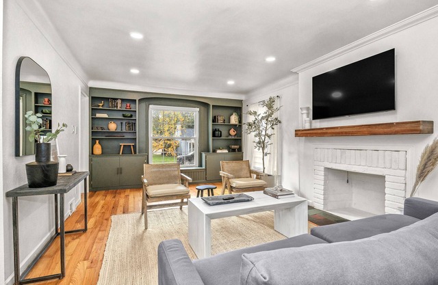 Perfect 2 Bedroom Retreat | The River Home