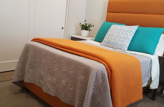 Perfekte 2. Etage BR in N. San Jose ist 2 Jahre alt