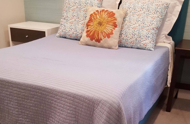 Perfekte 3. Etage BR in N. San Jose 豪宅 何 西 帶 家具 豪宅 3 樓 房間 出租
