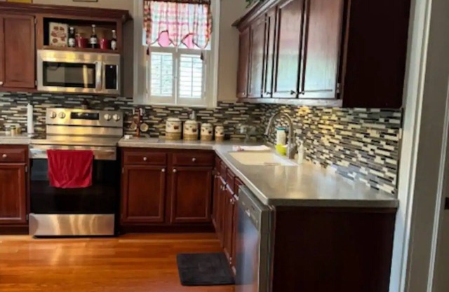 Perfect 5-bedroom Historic Home within walking distance of Downtown