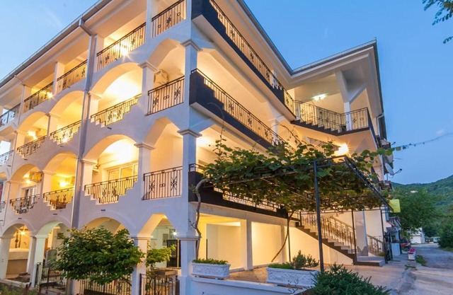 Perfect Budva Stay Near the Sea & Aqua Park - Duplex Studio 1/3 2