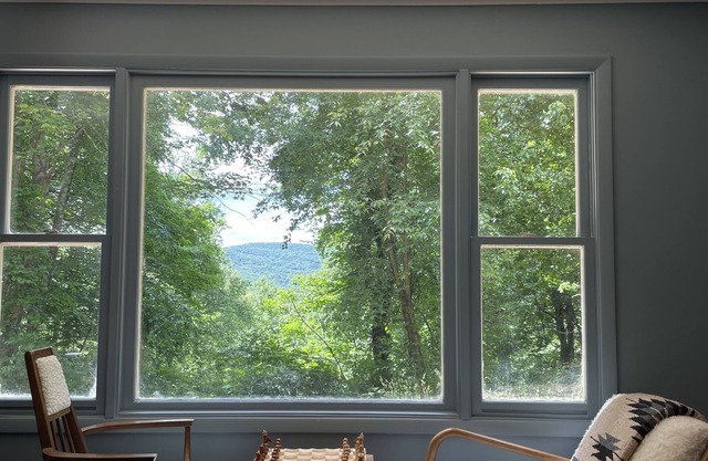 Perfect cabin getaway. 5mins from hiking trails & lake Waramaug